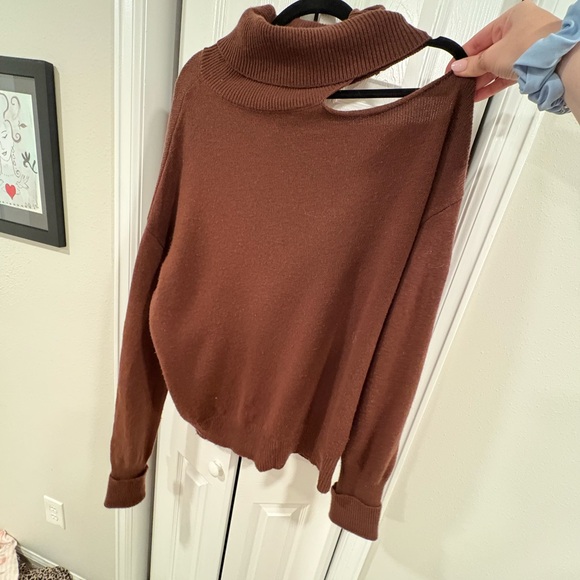 Brown Women's Sweater one shoulder cut out - Picture 1 of 2